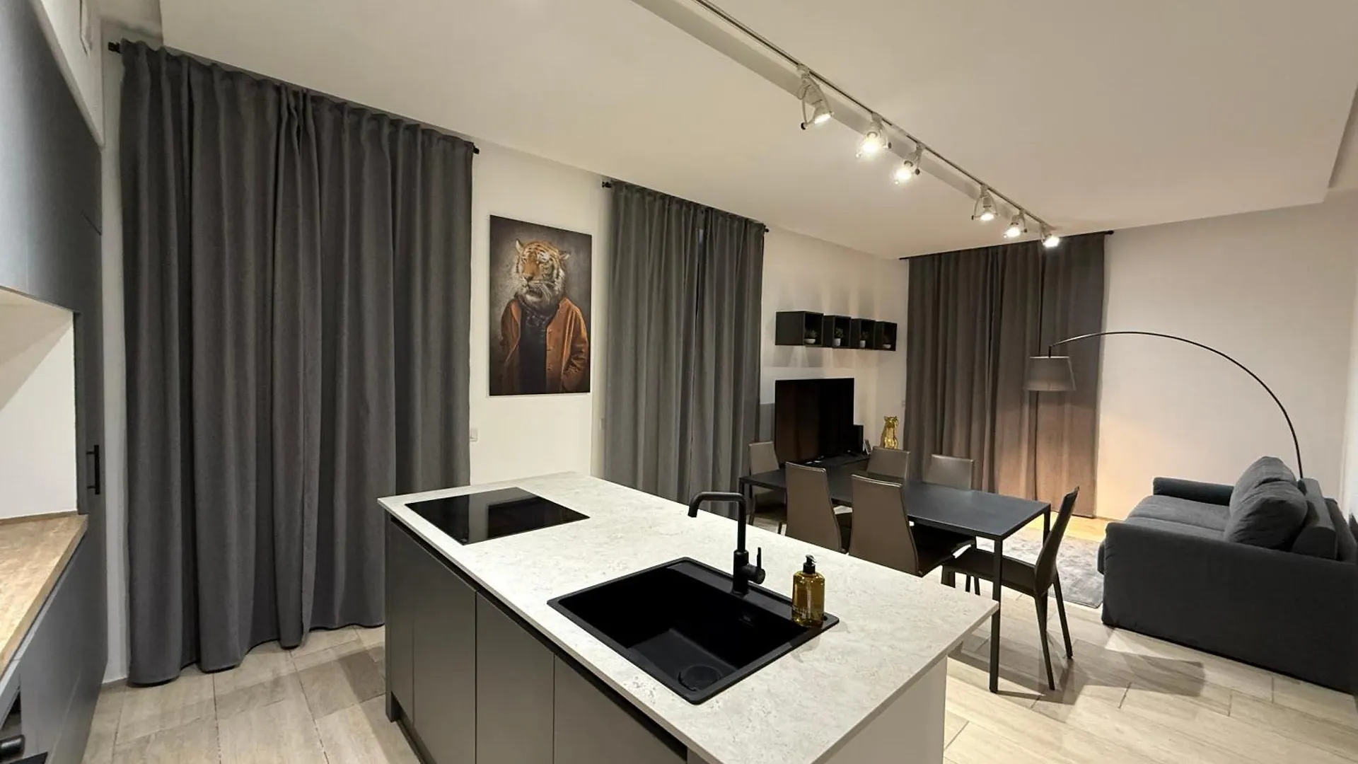 Luxury House In Roma Nicolo V 120 Mq Apartment